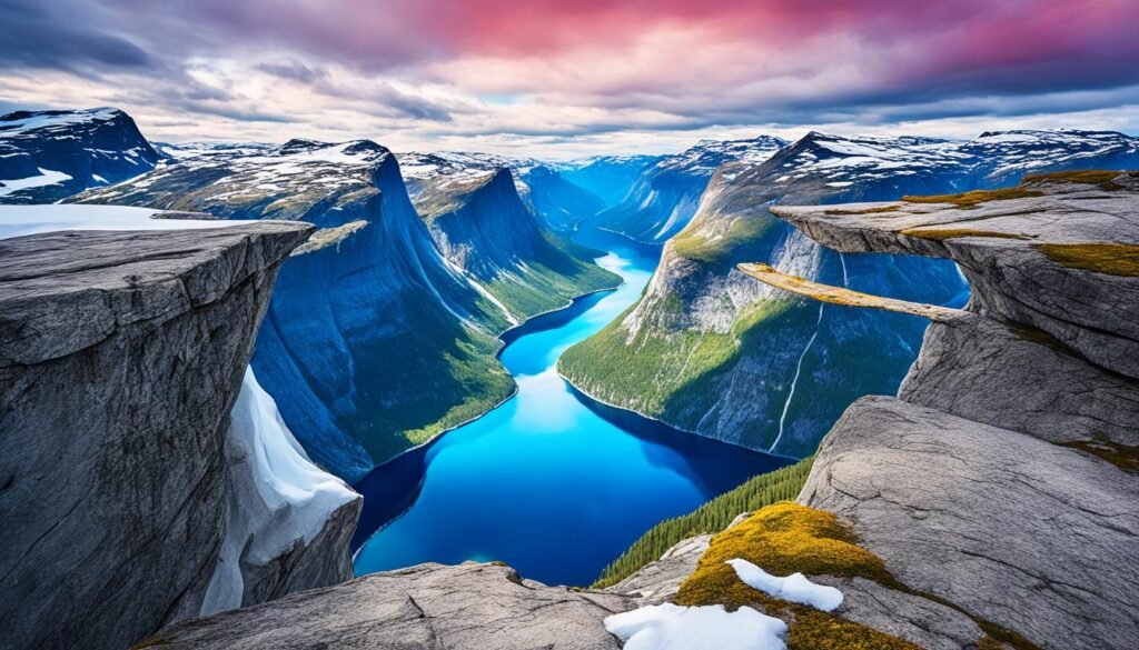 Trolltunga: Ikoniczna Formacja Skalna i Wyzwanie Wspinaczkowe w Norwegii