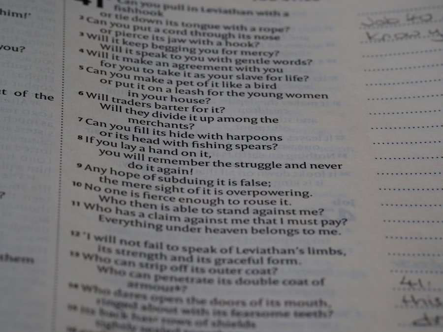 Ukryte uprzedzenia w testach językowych