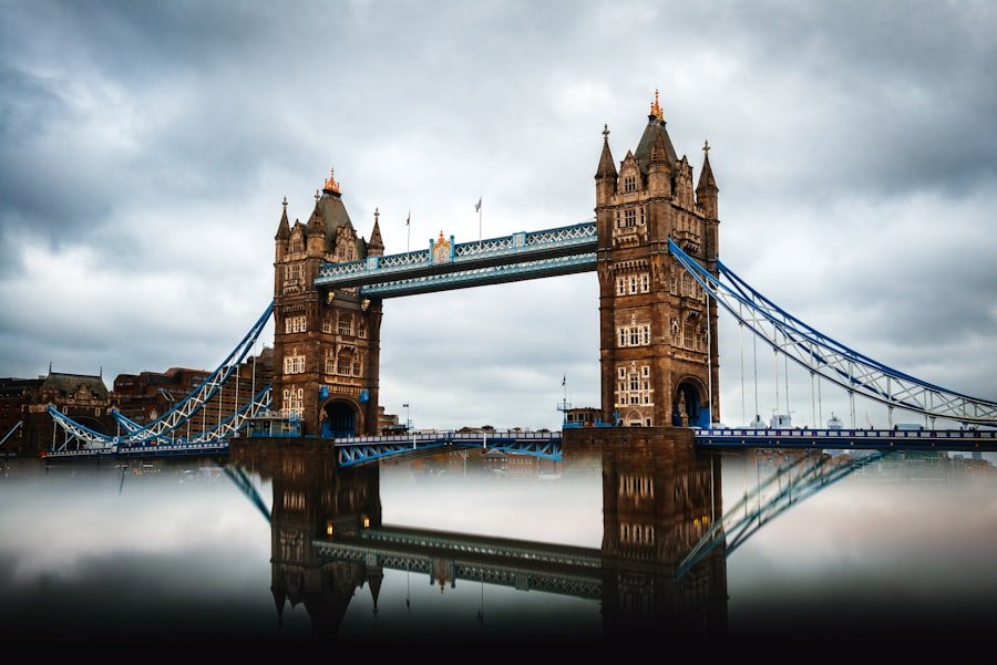 Photo England
