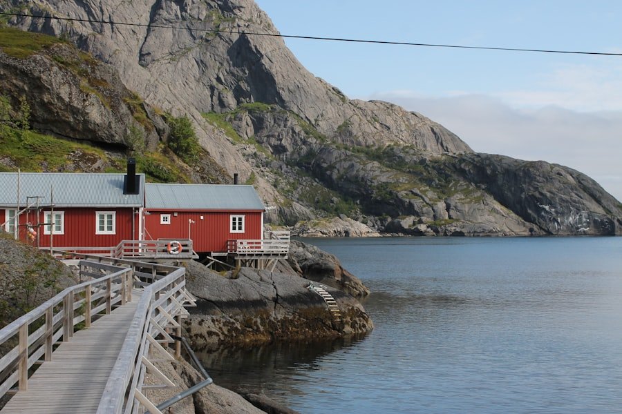 Photo Professional networking on LinkedIn in Norwegian