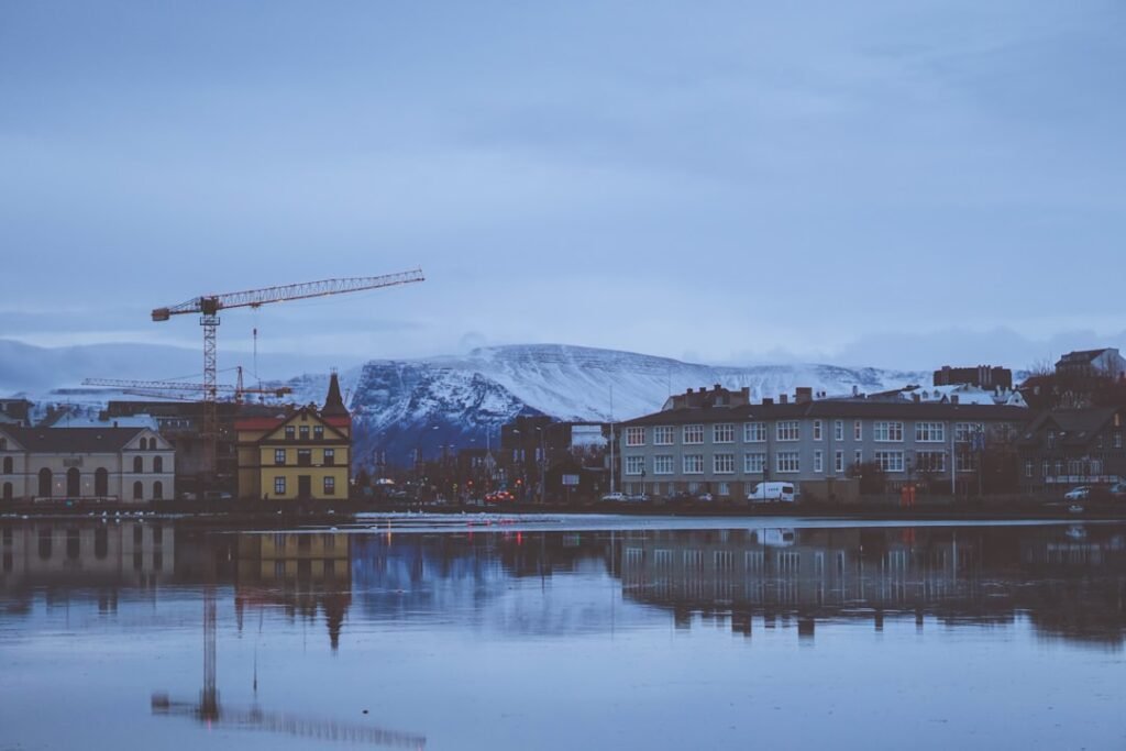 Photo budgeting and accounting language in Norwegian business